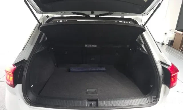 Volkswagen T-Roc 2.0 TDI Style 26