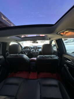 
										Mercedes Benz GLA200d 4Matic full									