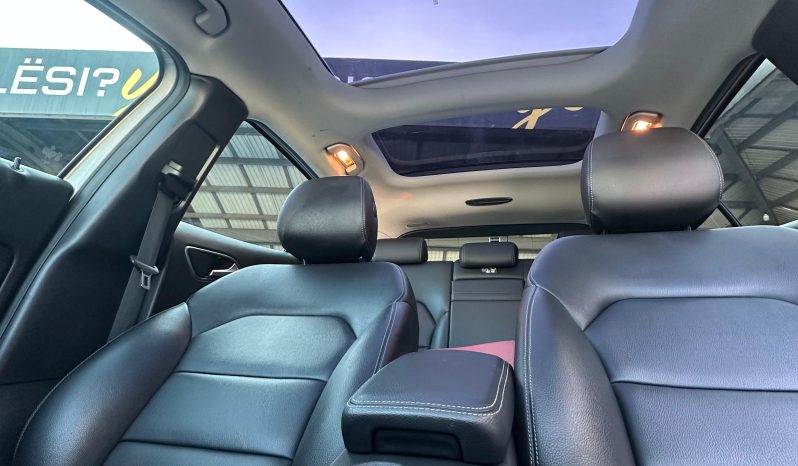 
								Mercedes Benz GLA200d 4Matic full									
