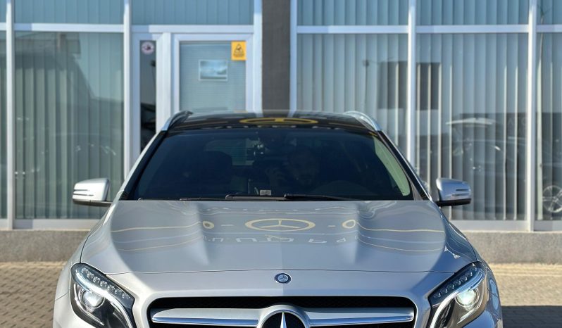 
								Mercedes Benz GLA200d 4Matic full									