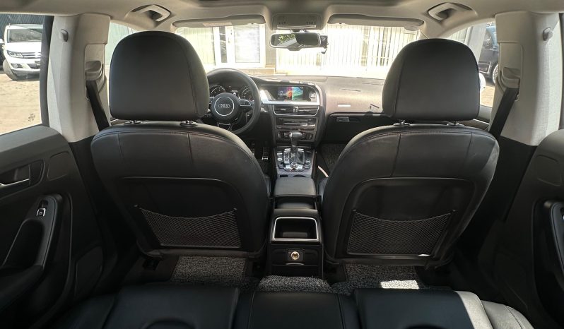 
								Audi A5 35 TDI Quattro Sportback full									