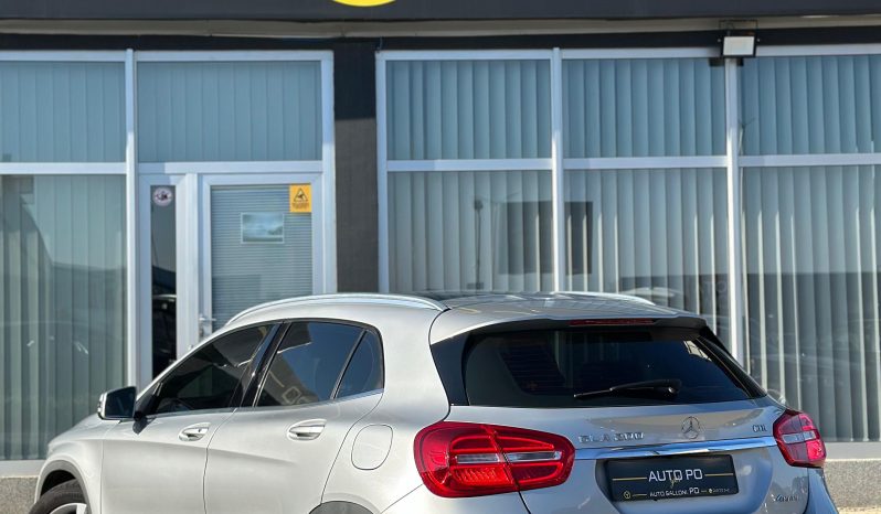 
								Mercedes Benz GLA200d 4Matic full									