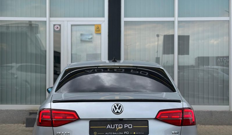 
								VW Jetta BMT Premium full									
