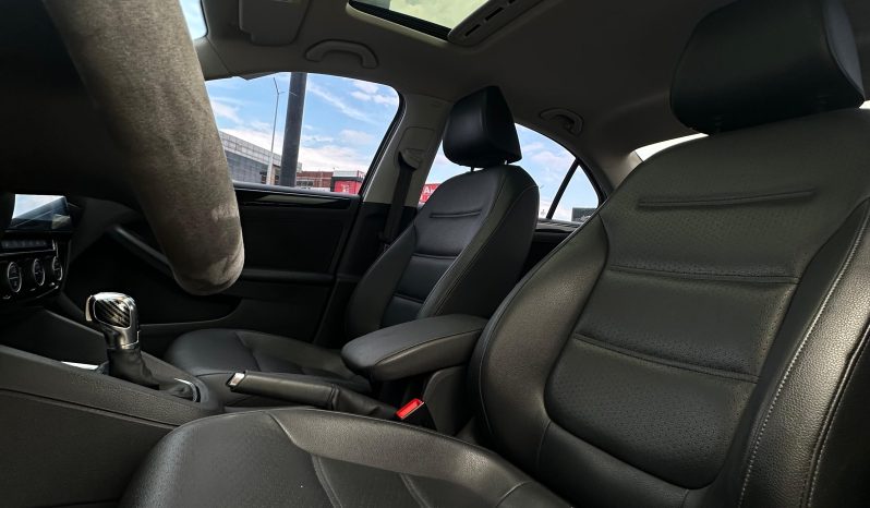 
								VW Jetta BMT Premium full									