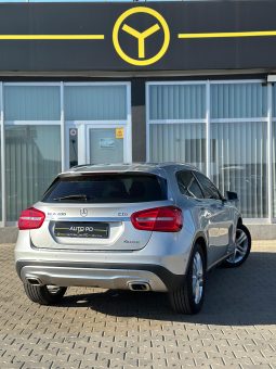 
										Mercedes Benz GLA200d 4Matic full									